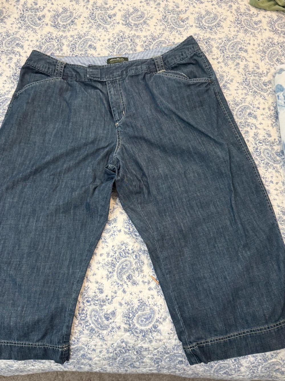 Eddie Bauer Dark Blue Cropped Straight-Leg Jeans